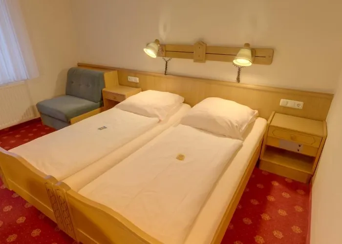 Hotel Garni Stadt 3*